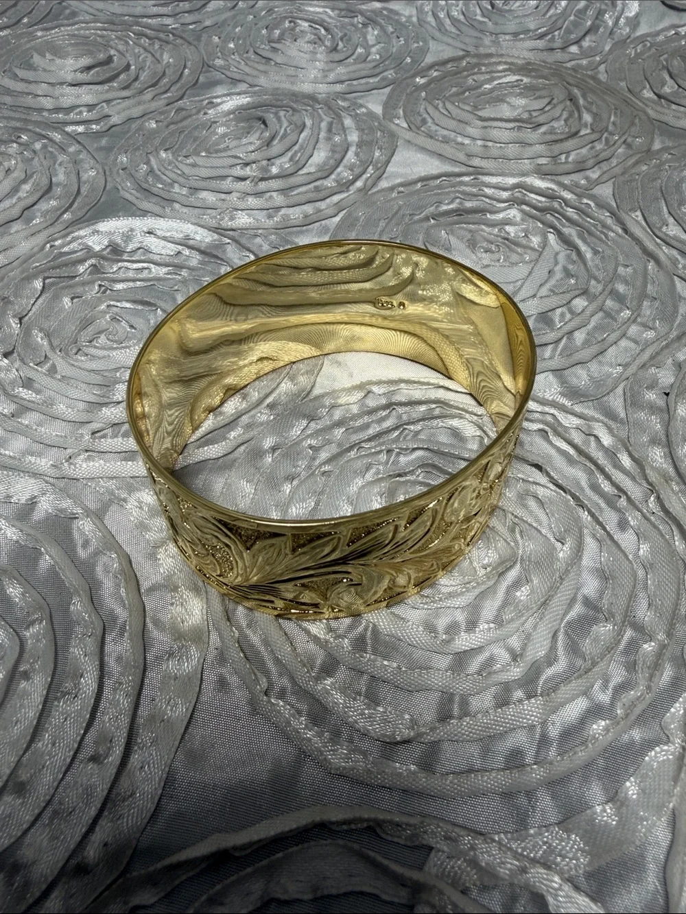 Hawaiian High Quality Silver Plated Bangle Bracelet (KUUIPO design)